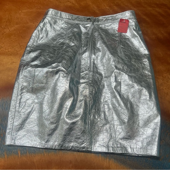 Vintage Metallic Silver Mini Skirt USA New York lined - Picture 1 of 9